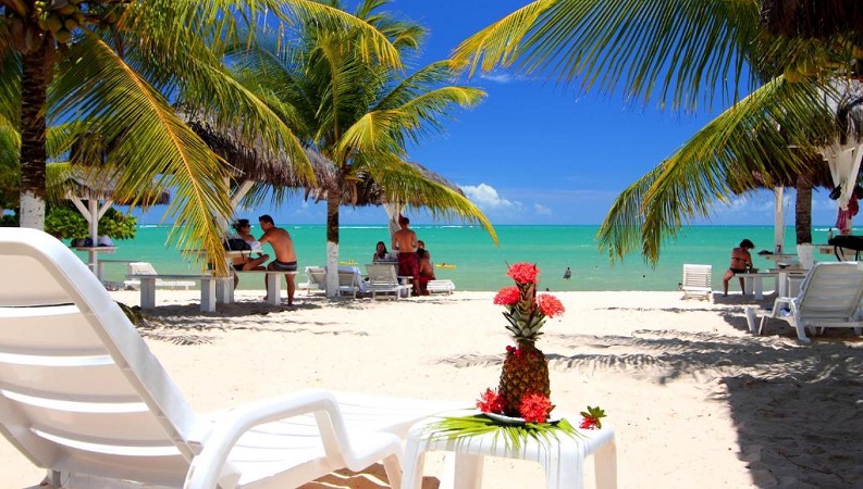 Descanso na praia de Coroa Vermelha em Punta Cana Descanso na praia de Coroa Vermelha em Punta Cana
