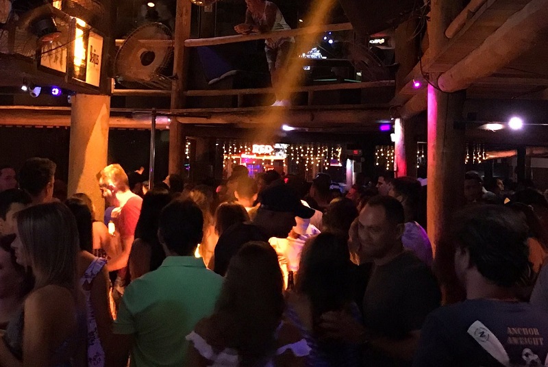 Morocha Club em Arraial d'Ajuda Morocha Club em Arraial d'Ajuda