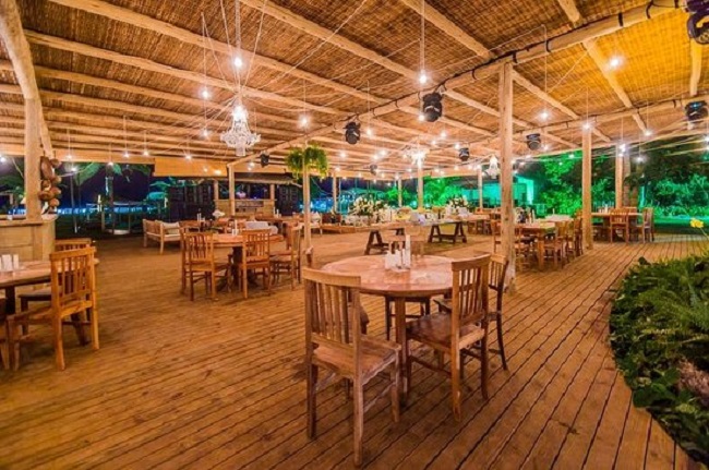 Cafe de la Musique em Trancoso Cafe de la Musique em Trancoso