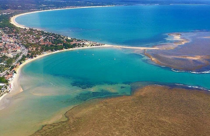 Panorâmica da praia de Coroa Vermelha Panorâmica da praia de Coroa Vermelha
